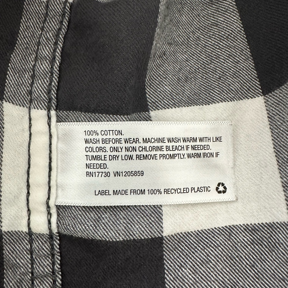 Cat & Jack Boys long sleeve button down plaid white and gray shirt XS (4-5) - Picture 4 of 4
